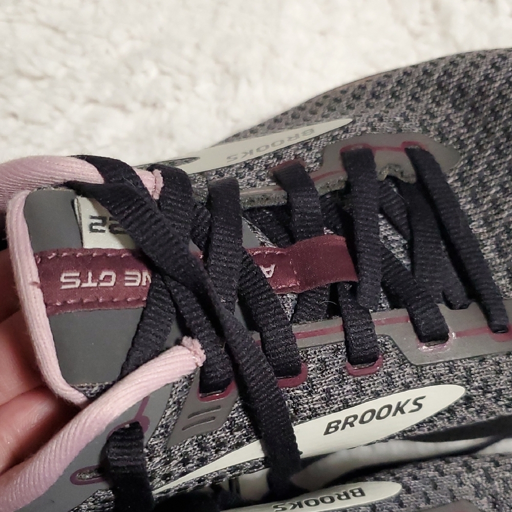 Brooks Adrenaline 22 GTS Sneakers - Picture 7 of 11
